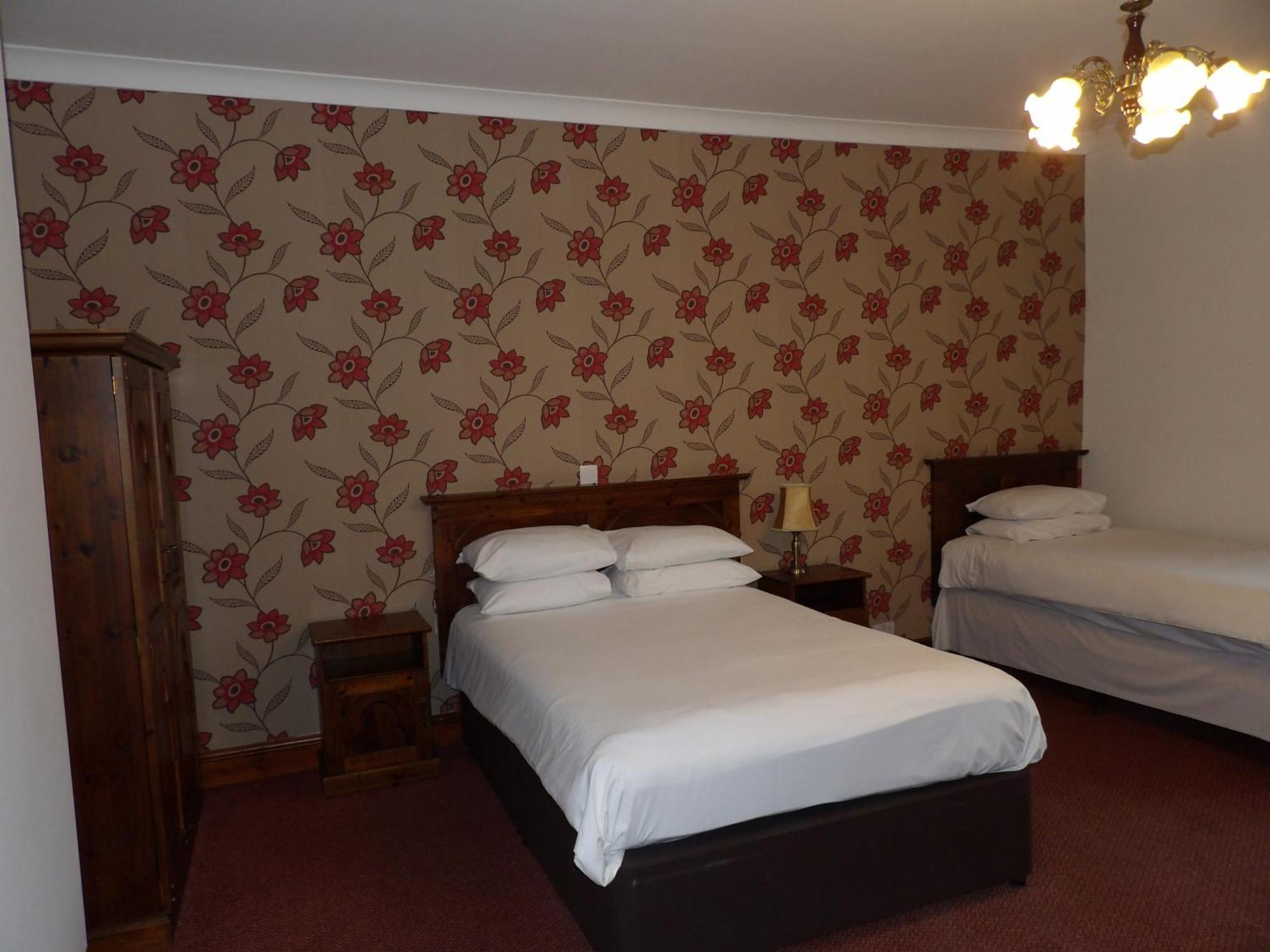 The Bull Hotel Llangefni Exterior photo